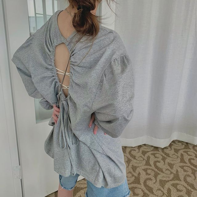Open-Back Oversized Long-Sleeve T-Shirt 