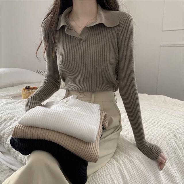 Sisyphi-Long Sleeve Collared Plain Ribbed Knit Top