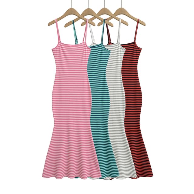 Asiris-Spaghetti Strap Striped Ribbed Maxi Mermaid Dress