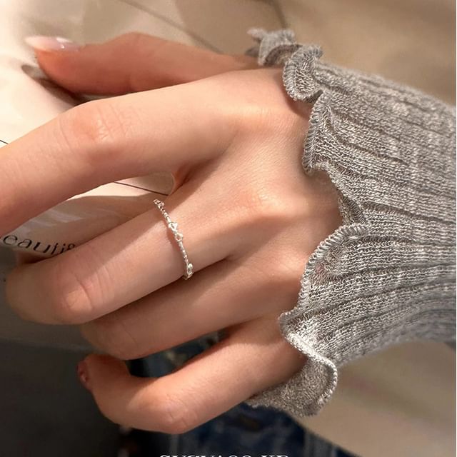 Sharkkira-Knot Thin Ring