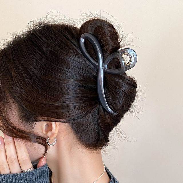 Jael-Curve Hair Claw Clip