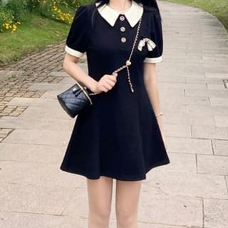 EYASHU Short-Sleeve Contrast Collar Mini A-Line Polo Dress