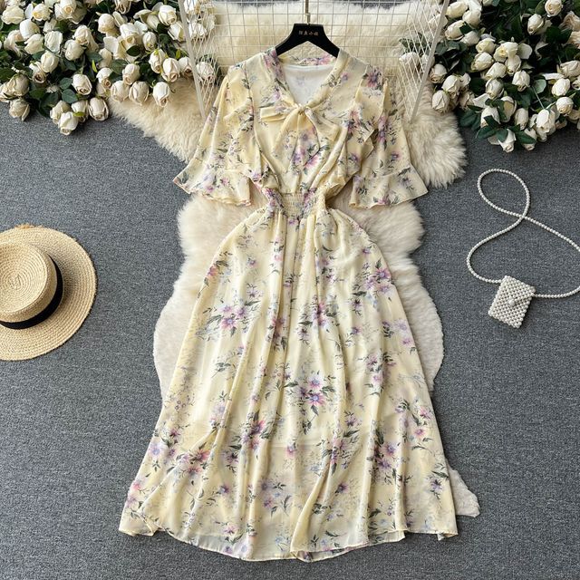 Lucuna - Short-Sleeve V-Neck Floral Midi A-Line Dress | YesStyle