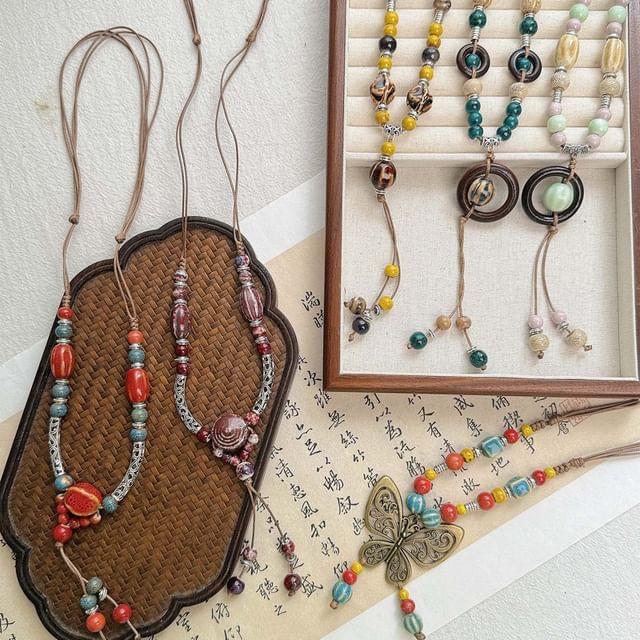 Seirios-Beaded Pendant Necklace