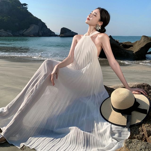 Fioridi-Halter Plain Pleated Maxi Sundress