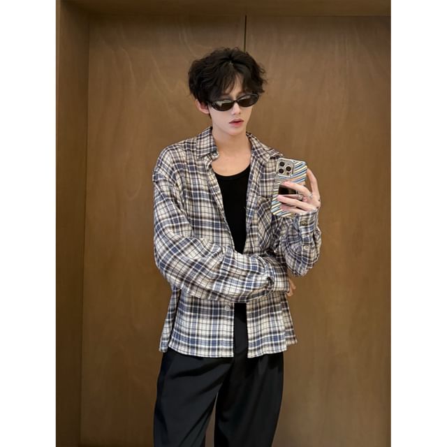 ravewider-Long Sleeve Collared Plaid Shirt
