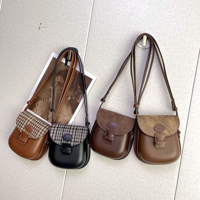 Basaran-Flap Crossbody Bag