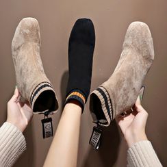 Vindler - Striped Block Heel Short Boots Vindler - Striped Block Heel Short Boots
