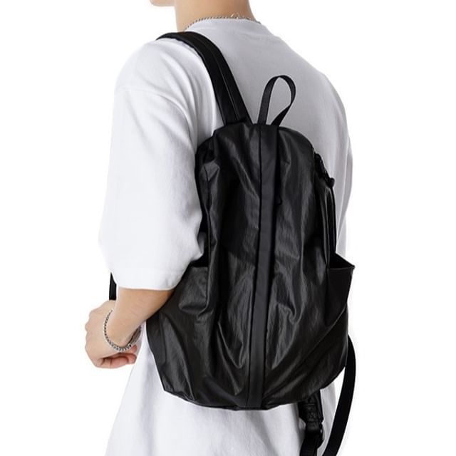 Mulgam-Plain Zip Backpack