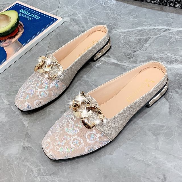 Asterisk-Square Toe Chain Mules
