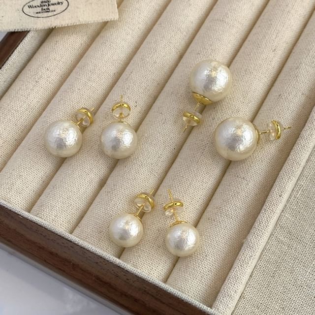 Koi Kawaii-Faux Pearl Ear Stud