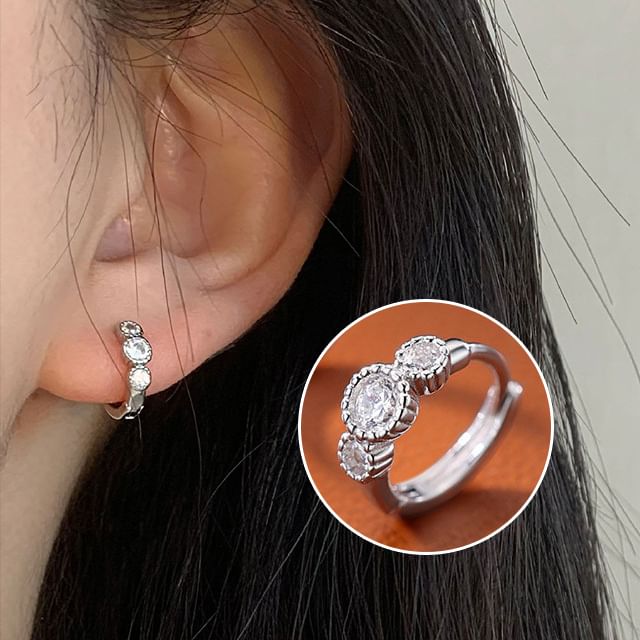Hansha-CZ Huggie Earring