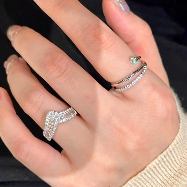 Gemsha-Rhinestone Open Ring Various Design