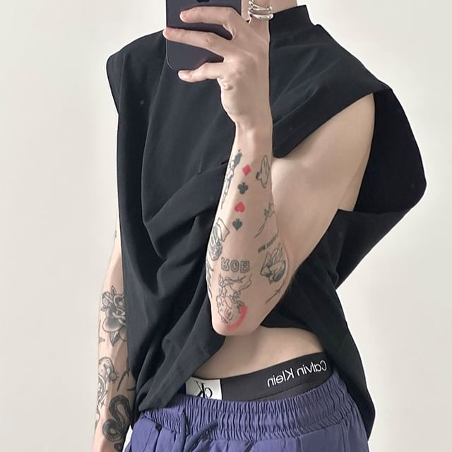 Nahagin-Mock Neck Plain Tank Top