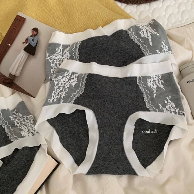 Fenmo-Panel Lace Panty