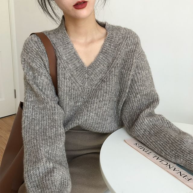 Acoustic Rain-V-Neck Ribbed Sweater