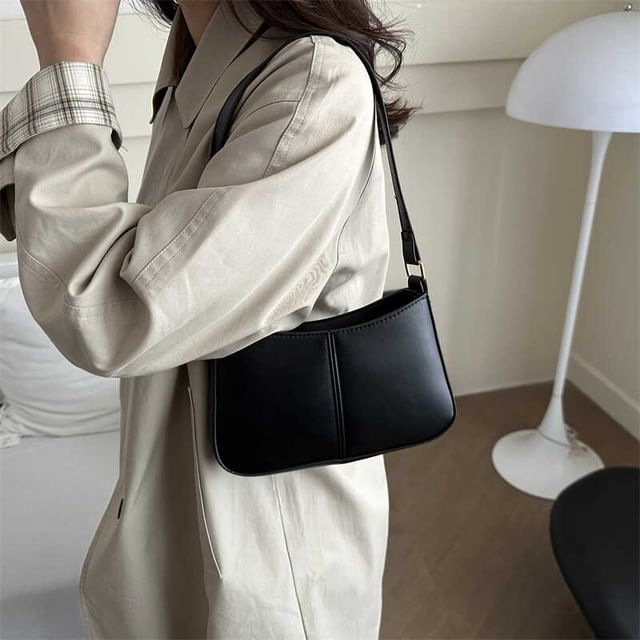 Indenis-Plain Faux Leather Shoulder Bag