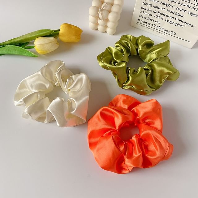 enthice-Plain Satin Scrunchie