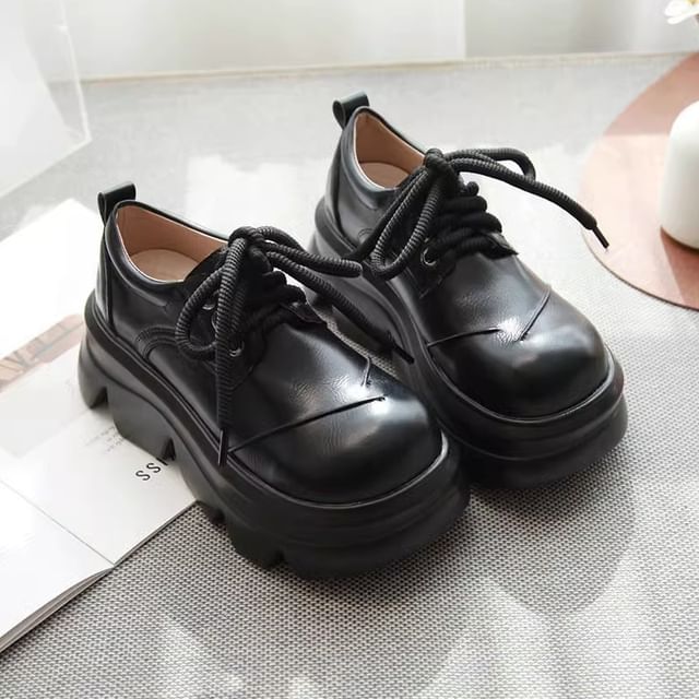 Freesia-Faux Leather Platform Lace-Up Shoes