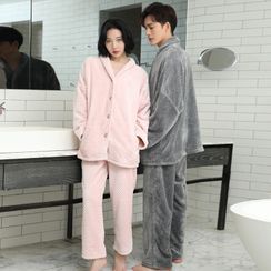 Cinni - Couple Matching Pajama Set: Velvet Shirt + Pants