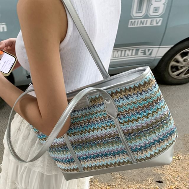 Fran San-Metallic Trim Panel Crochet Tote Bag