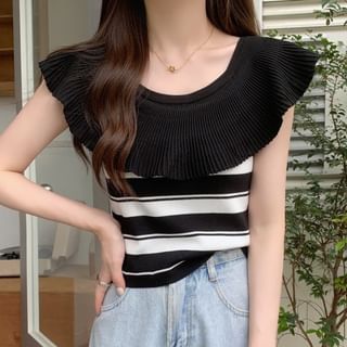 Sisyphi-Sleeveless Ruffle Striped Knit Top
