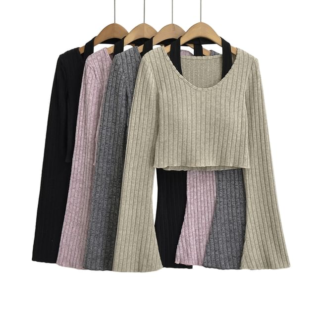 Ulark-Long-Sleeve Halter Neck Ribbed Knit Cropped Top