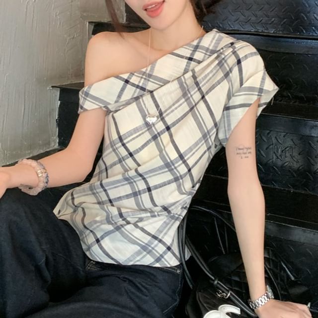 Lady Jean-One-Shoulder Plaid Top