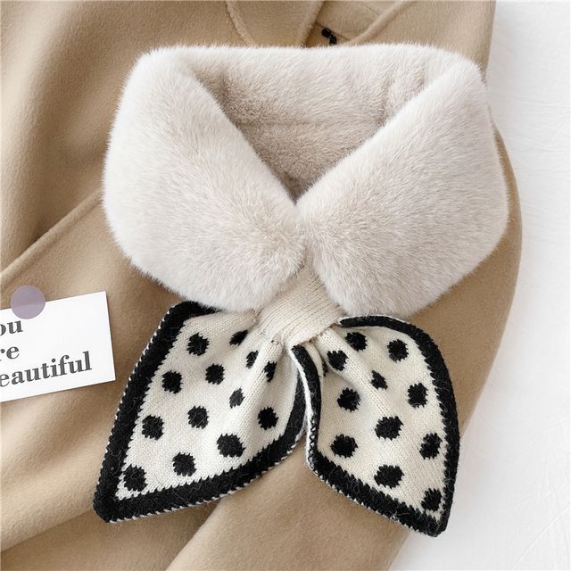 Combon-Dotted Knit Faux Fur Scarf