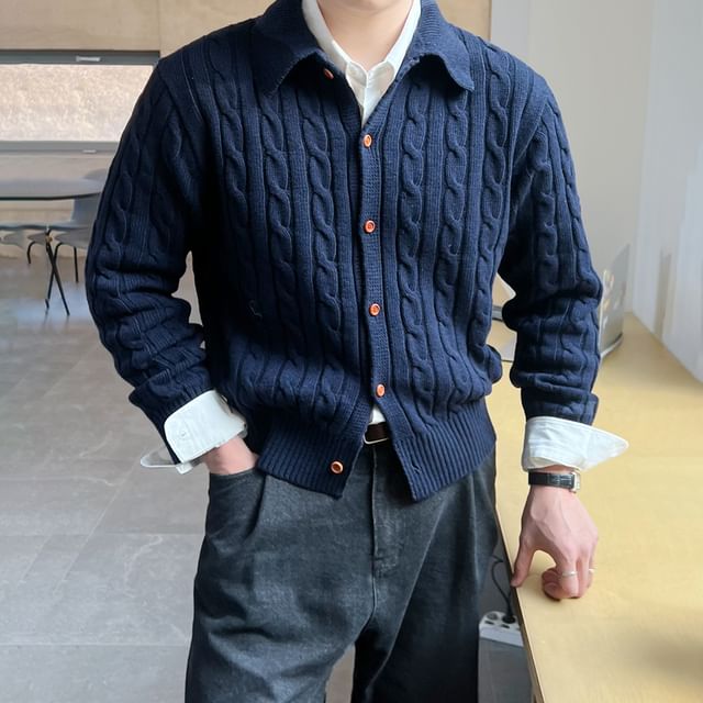 Okwano-Collared Plain Cable Knit Cardigan