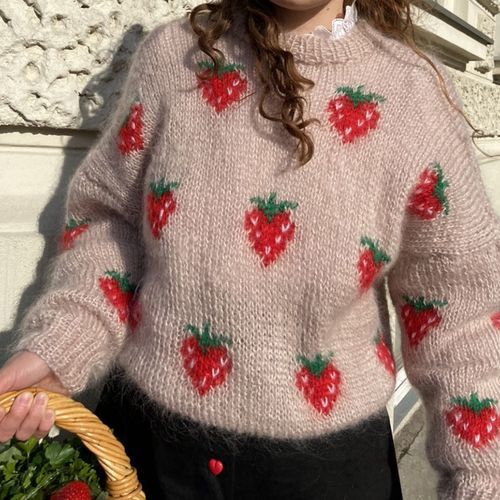 Honet - Strawberry Loose-Fit Long-Sleeve Sweater | YesStyle