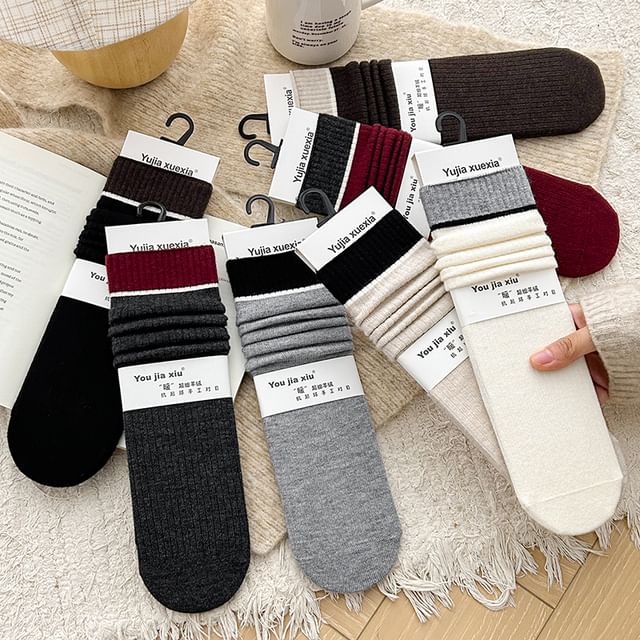 Gentiana-Color Block Short Socks