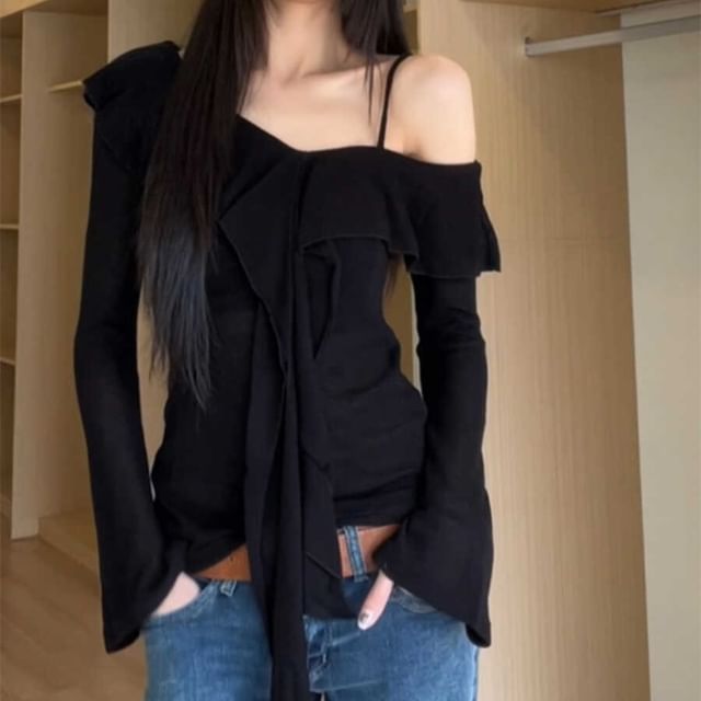 Yako-Cold-Shoulder Long-Sleeve Plain Ruffled Knit Top