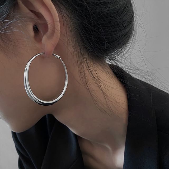 Gemsha-Hoop Earring