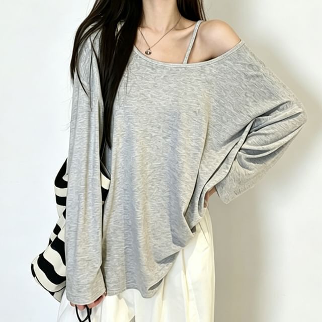 Trendycas-Long-Sleeve Cold Shoulder Plain T-Shirt