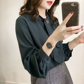 Lewwe-Tie Accent Chiffon Blouse