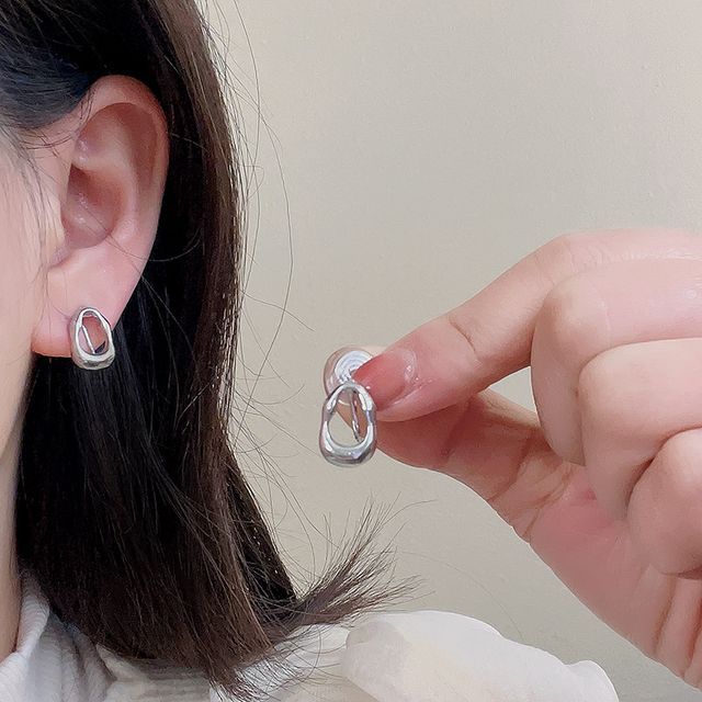 Kiren-Irregular Oval Clip-On Earring