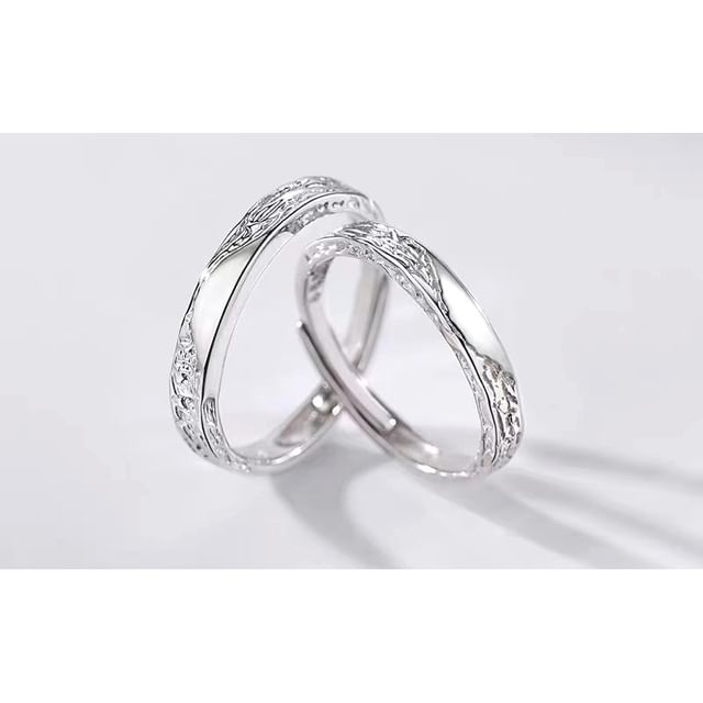 Toinianimos-Couple Matching Embossed Sterling Silver Ring