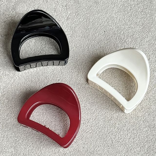 Allyrinta-Hallow Hair Claw
