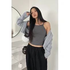 SIMPLY MOOD - Basic Halter Napped Crop Top