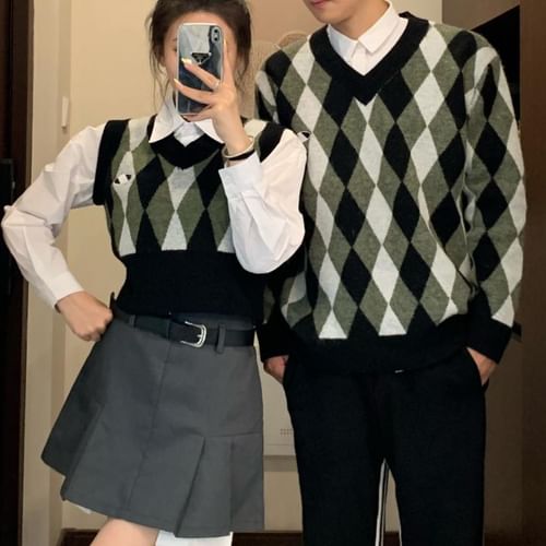 Azure Couple Matching V Neck Argyle Sweater Sweater Vest