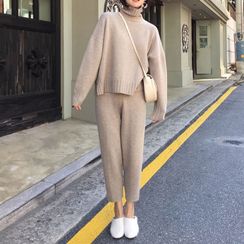 Apotheosis - Set: Turtleneck Sweater + Knit Pants Apotheosis - Set: Turtleneck Sweater + Knit Pants