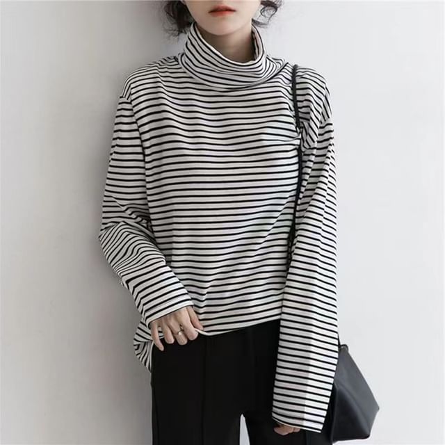 Everose-Long-Sleeve High Neck Striped T-Shirt