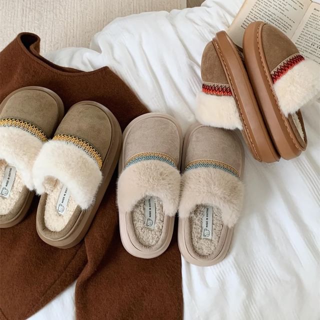 ZORI-Fleece-Lined Platform Slide Sandals