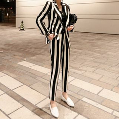 Yilda - Set: Striped Blazer + Pants Yilda - Set: Striped Blazer + Pants