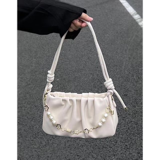Basaran-Ruched Chain Detail Shoulder Bag