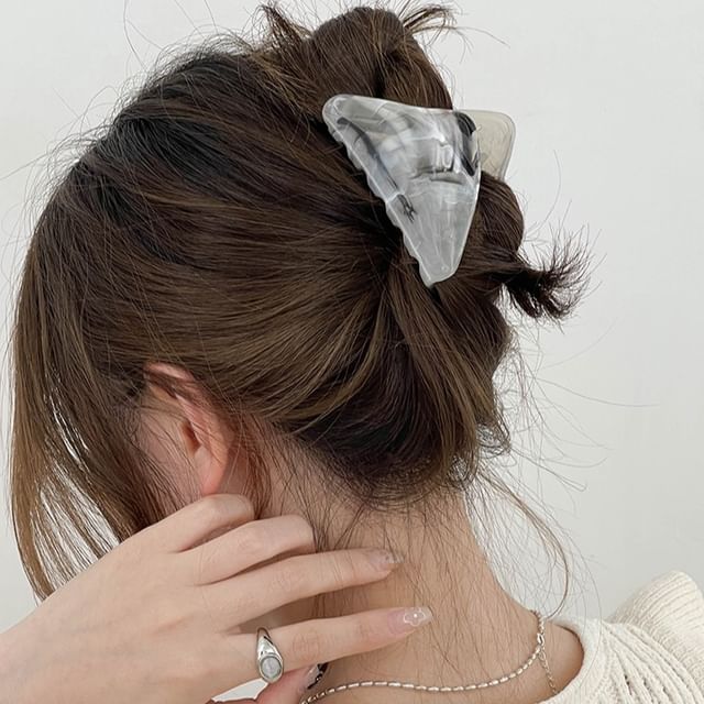LIDO-Triangle Plastic Hair Claw Clip