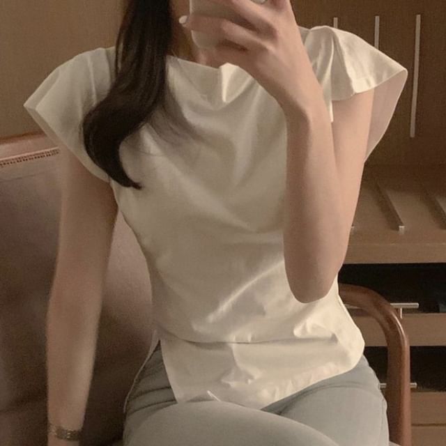 Janerium-Cap-Sleeve Boat Neck Plain Slit Tee