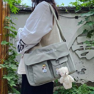 lightweight crossbody