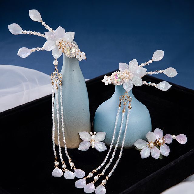 YUGO Faux Pearl Flower Hair Clip / UShape Hair Pin / Set (Various